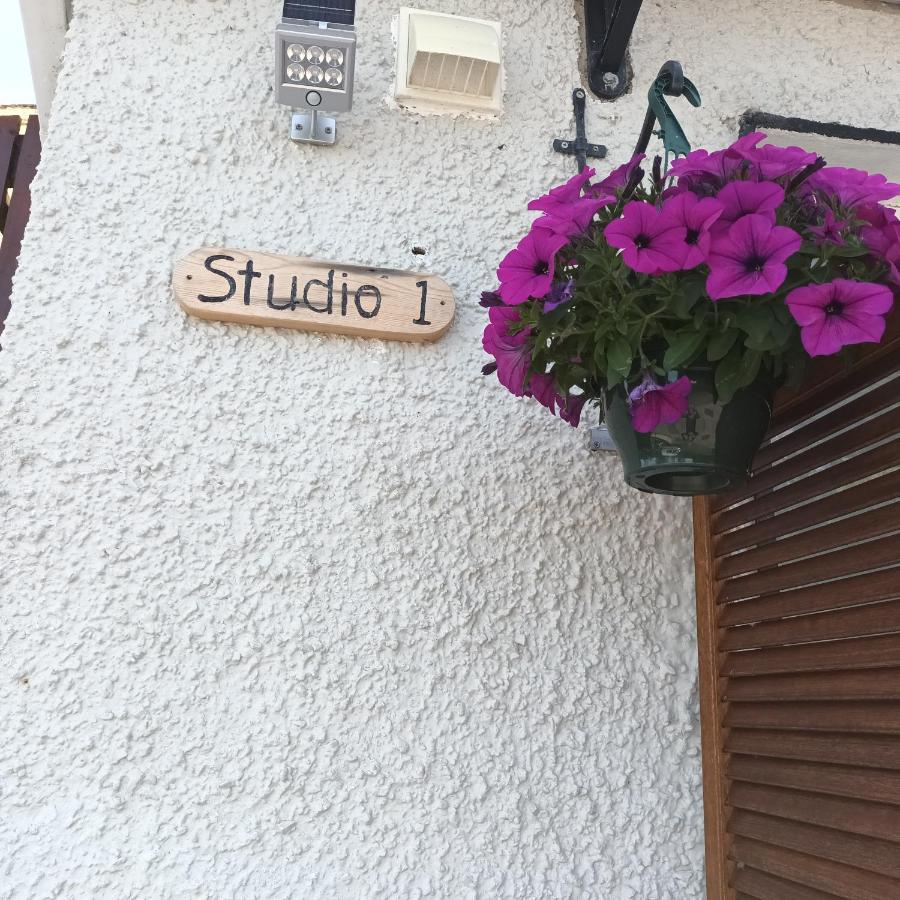 Kates Place Studio 1 Donegal Town Exterior photo